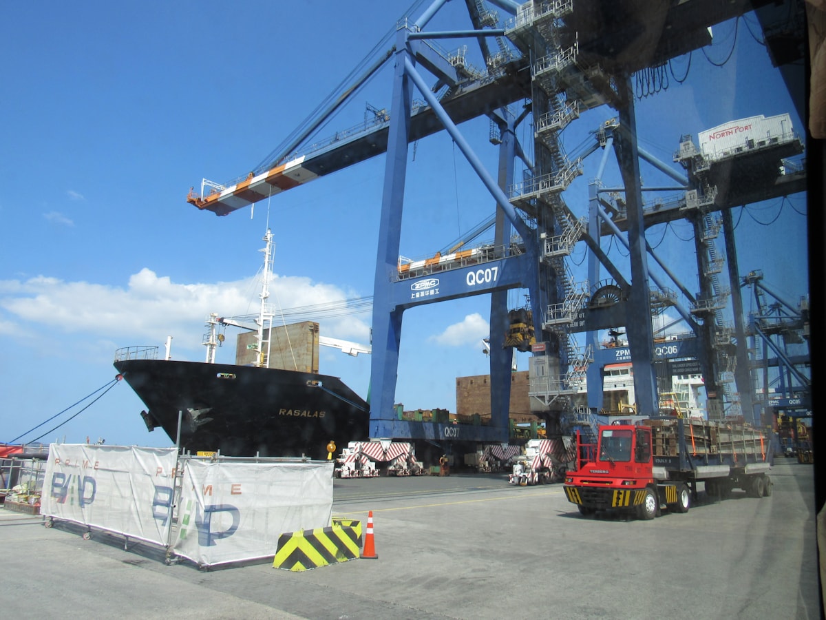 Asian executives reviewing the Van Ninh port masterplan
